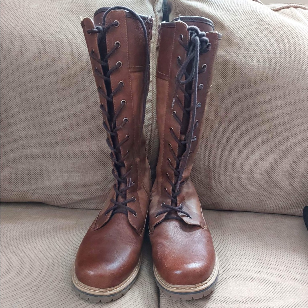 Women’s Sz. 9 Frontier North Mid-high brown leather Winter Boots